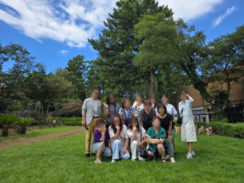 jeju-family-group-trip.jpg