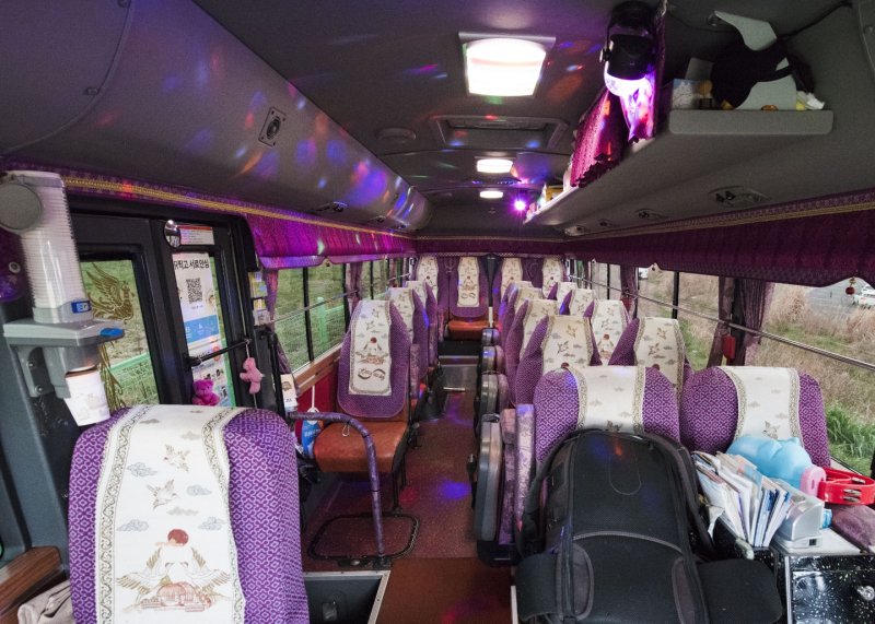 jeju-minibus-interior.jpg