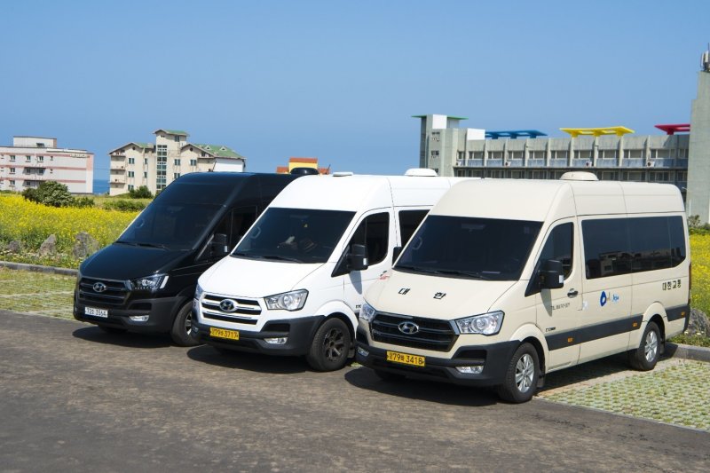jeju-minibus.jpg